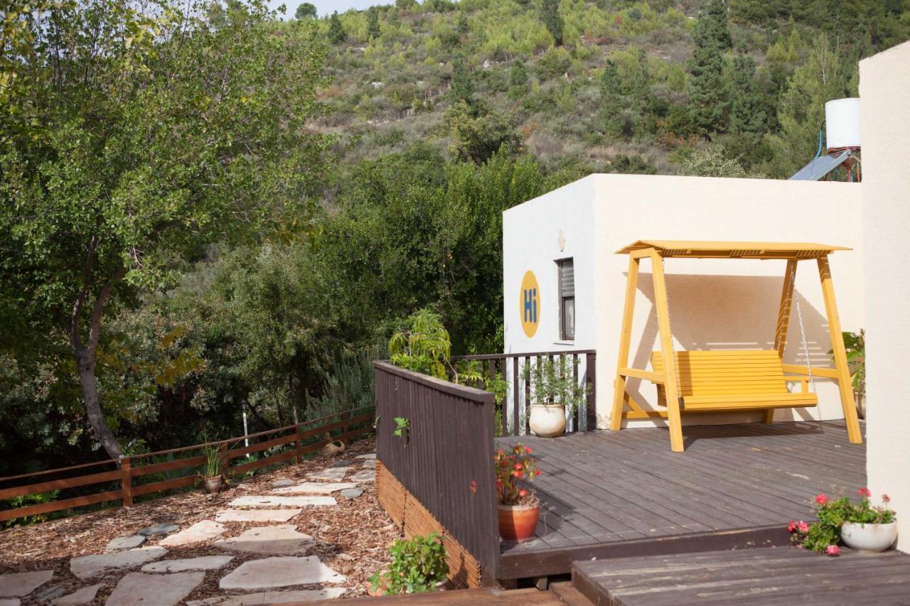 Connected Guest House Amirim Buitenkant foto